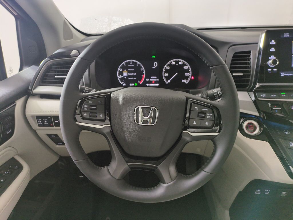 2026 Honda Odyssey Touring photo 14