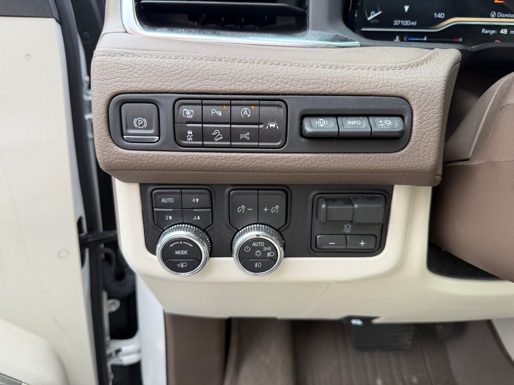 2023 Gmc Yukon XL Denali photo 9