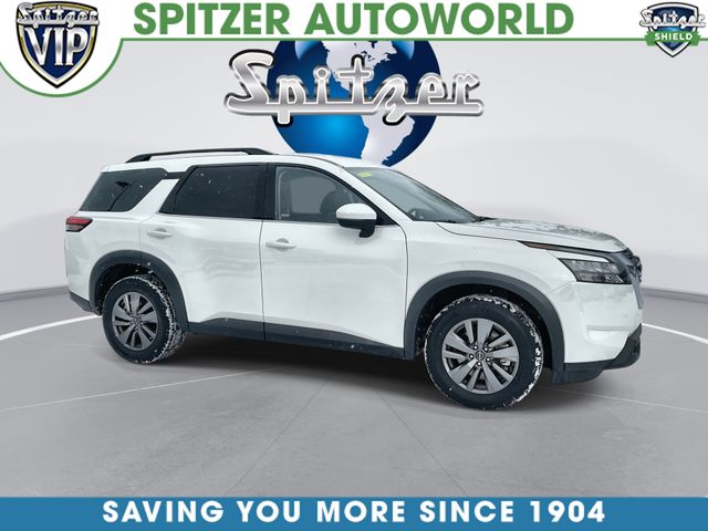2025 Nissan Pathfinder SV