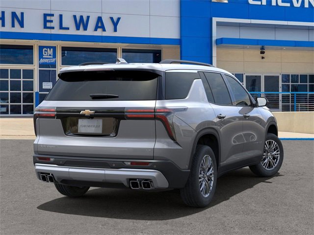 2024 Chevrolet Traverse photo 2