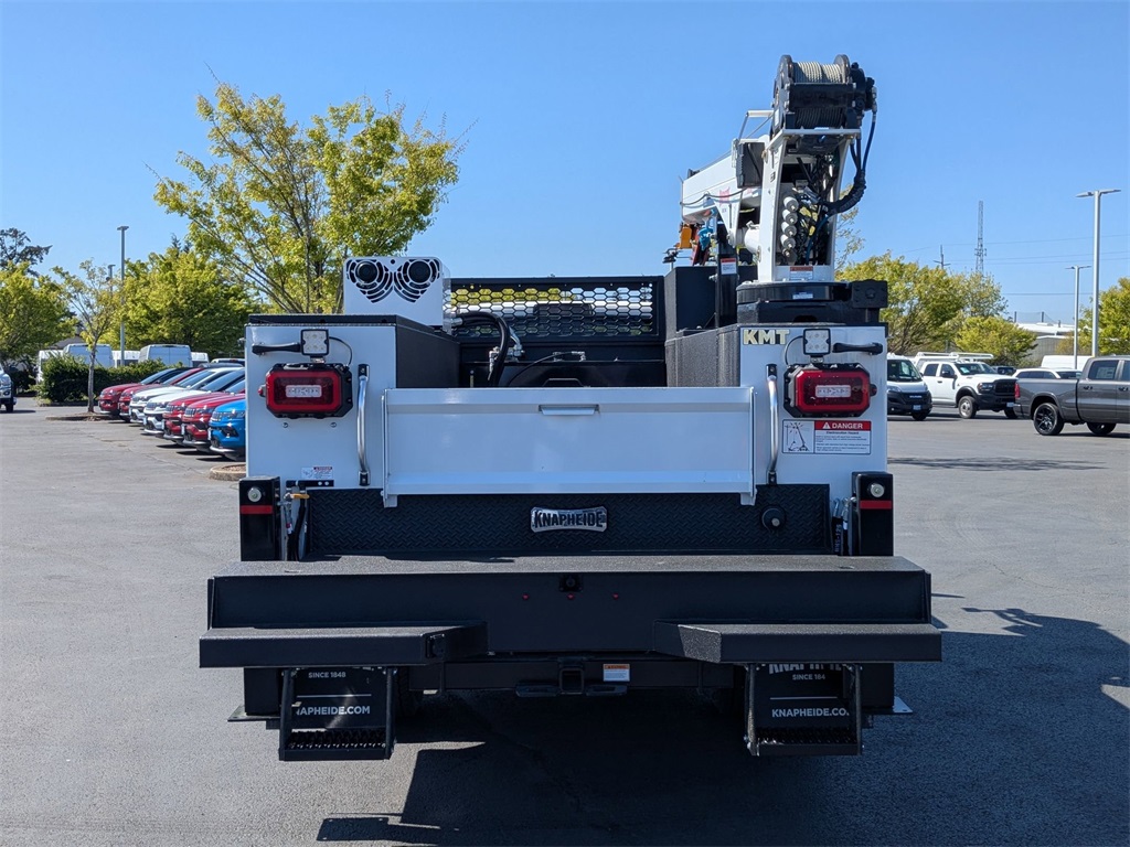 2024 Ram 5500 Tradesman photo 4