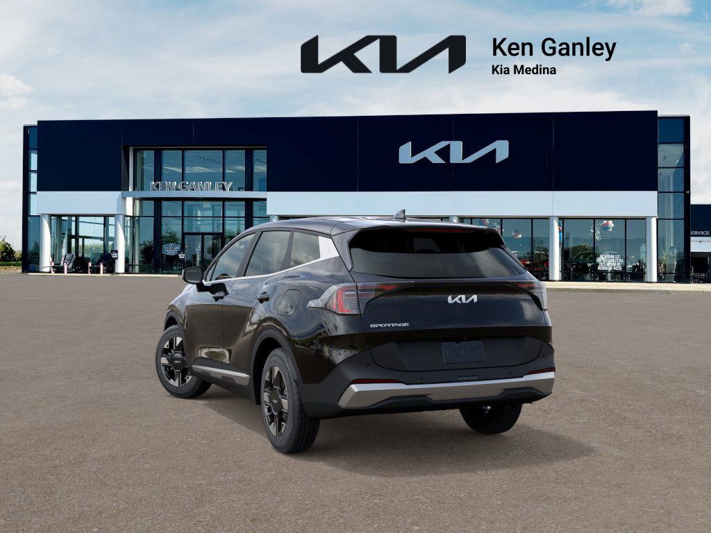 2026 Kia Sportage LX photo 2