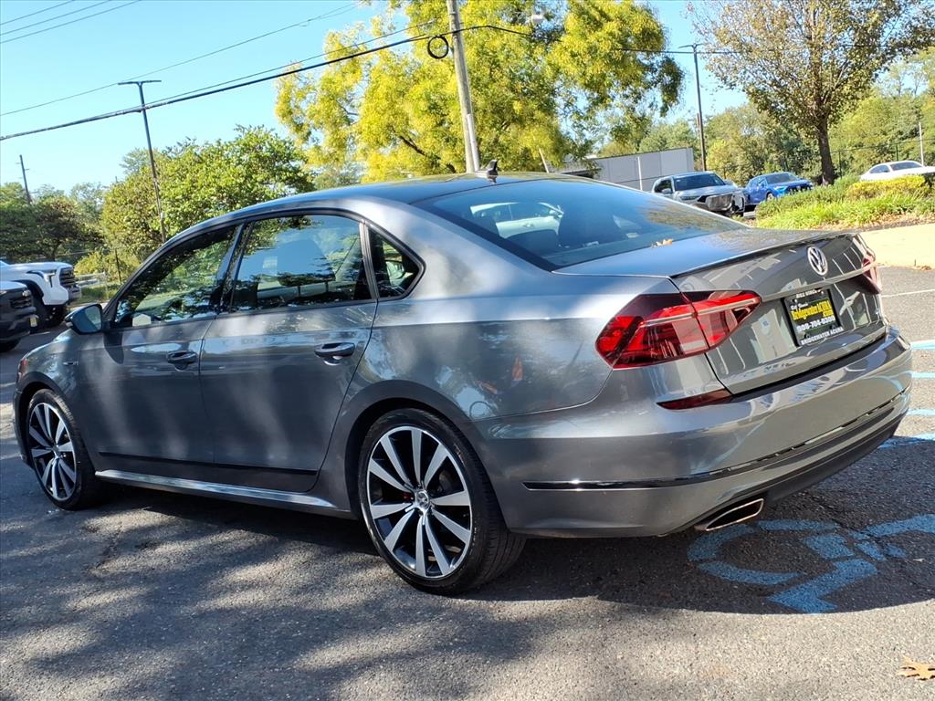 2018 Volkswagen Passat V6 GT photo 4