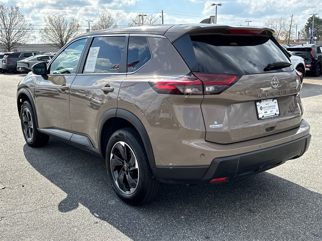 2024 Nissan Rogue SV photo 4