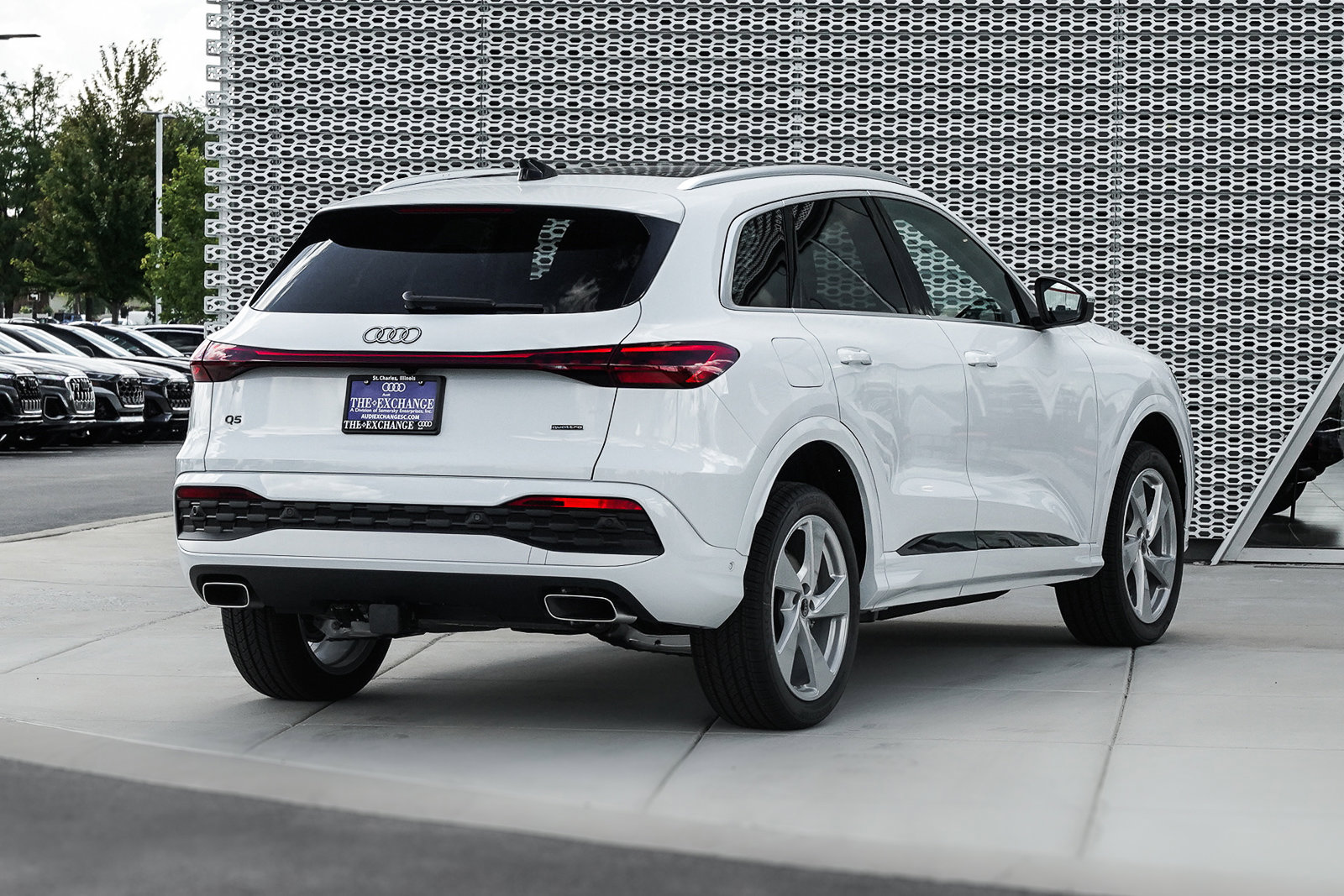 2025 Audi Q5 Premium Plus photo 3