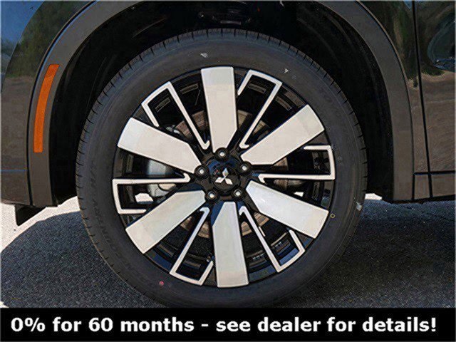 2025 Mitsubishi Outlander Platinum photo 2