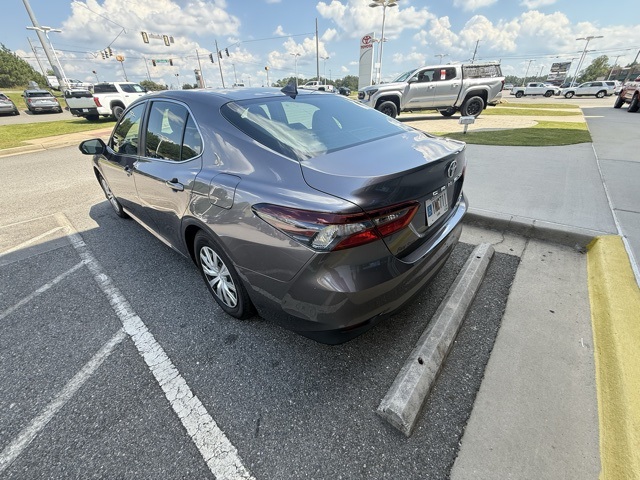 2023 Toyota Camry Hybrid LE photo 4