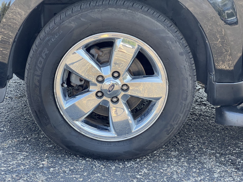 2010 Ford Escape Limited photo 8