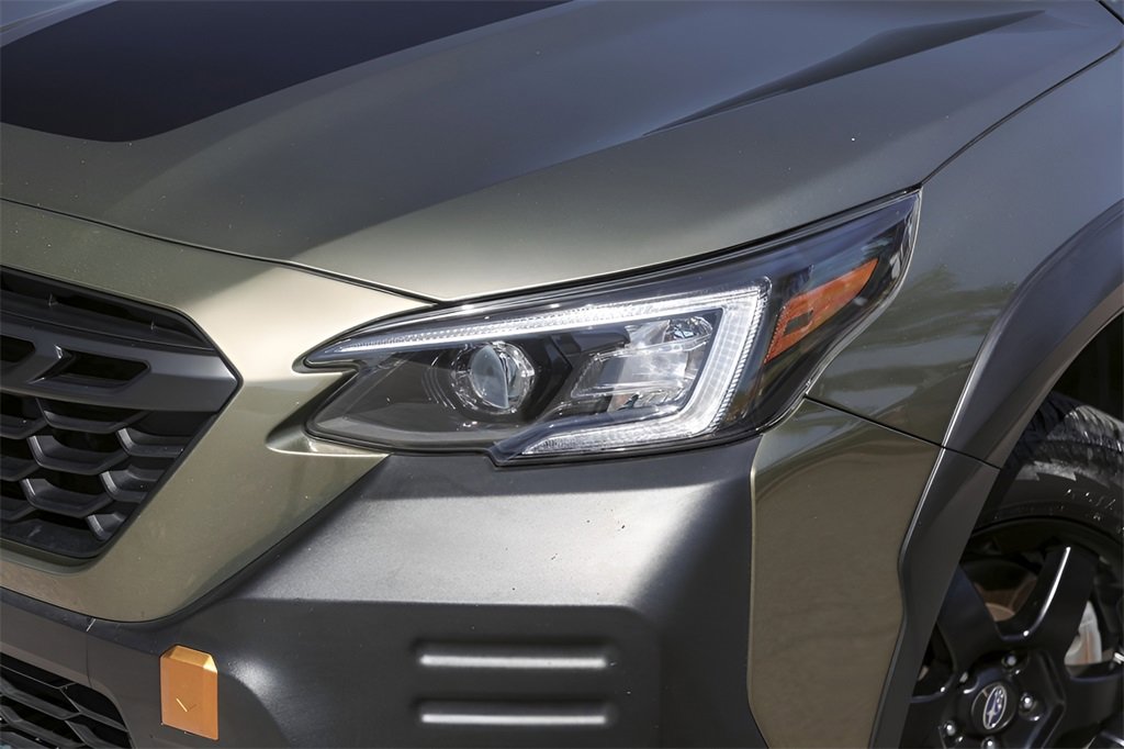 2022 Subaru Outback Wilderness photo 2