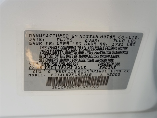 2025 Nissan Kicks Play S photo 6