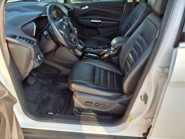 2017 Ford C-Max Energi Titanium photo 13