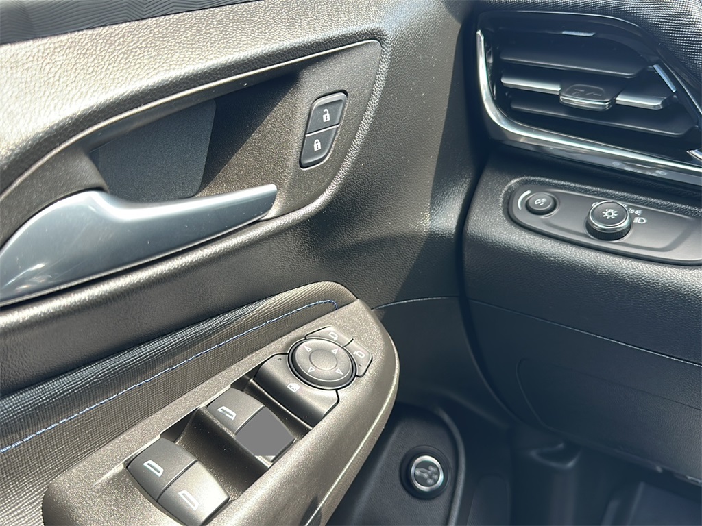 2024 Buick Envista ST photo 13