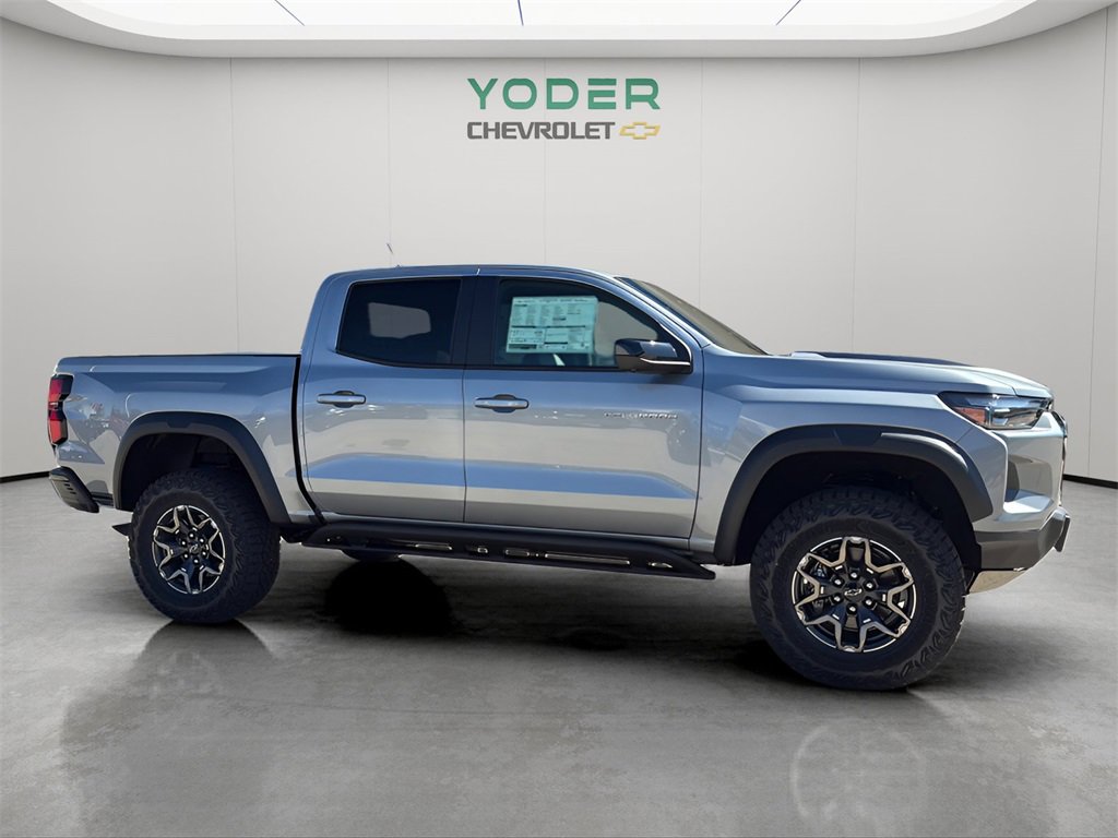 2026 Chevrolet Colorado ZR2 photo 3