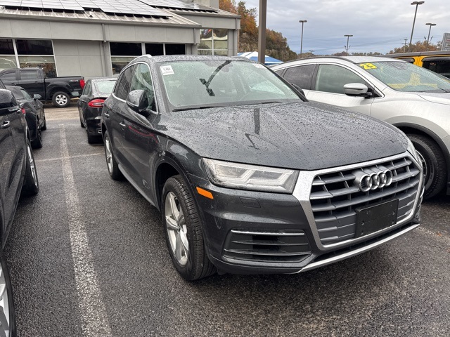 2020 Audi Q5 45 Premium Plus photo 3