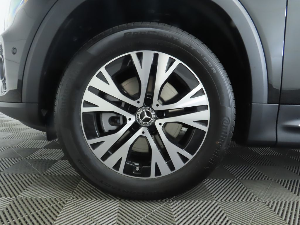 2026 Mercedes Benz GLB 250 photo 28