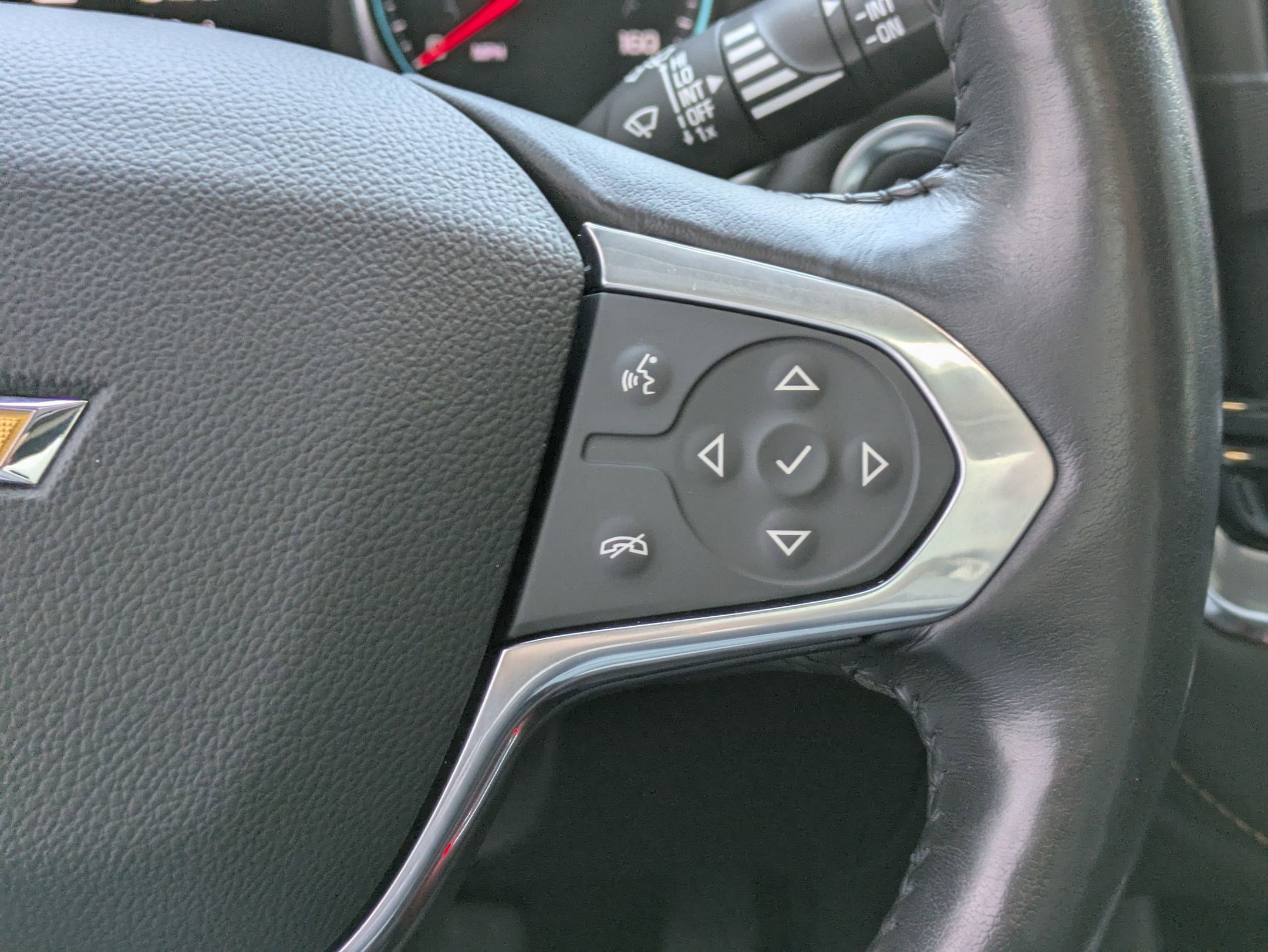2020 Chevrolet Traverse Premier photo 17