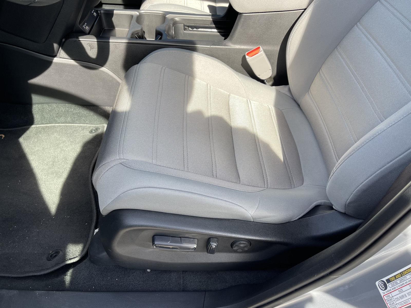 2022 Honda CR-V EX photo 3