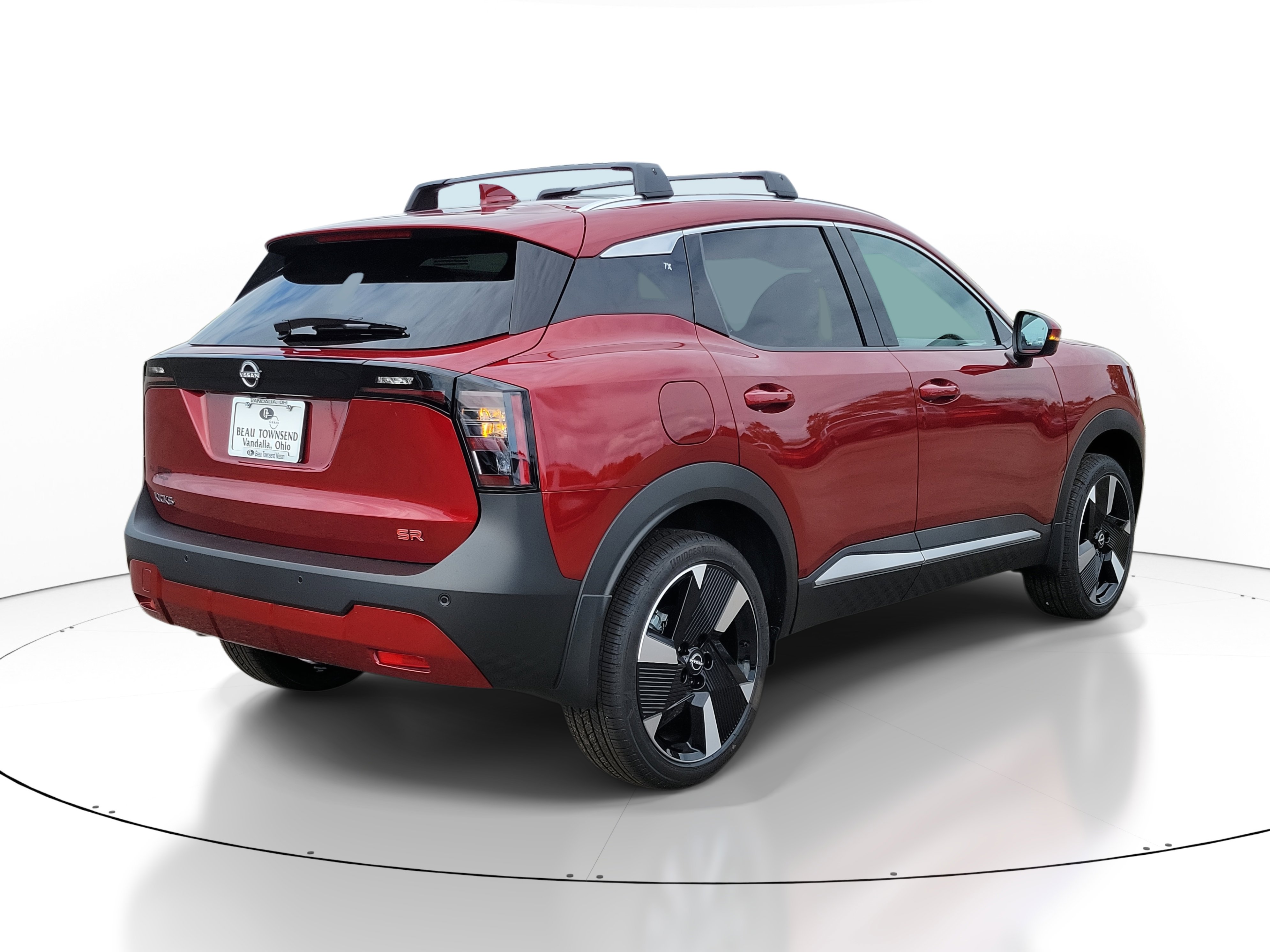 2025 Nissan Kicks SR photo 3