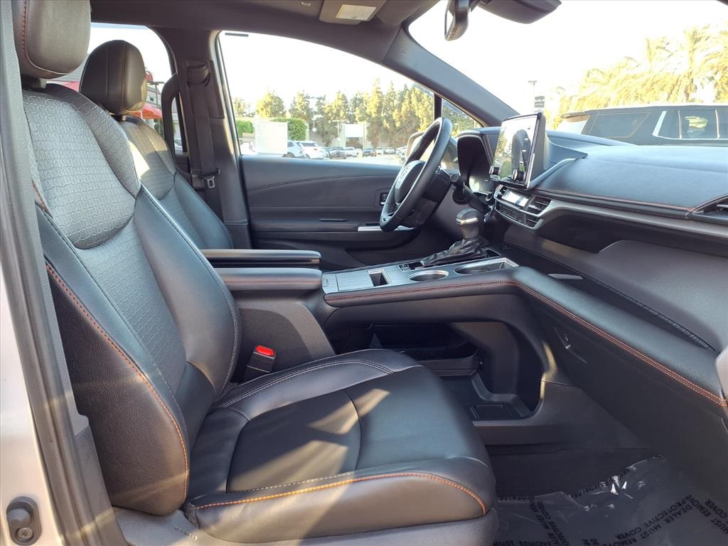 2021 Toyota Sienna XSE photo 10