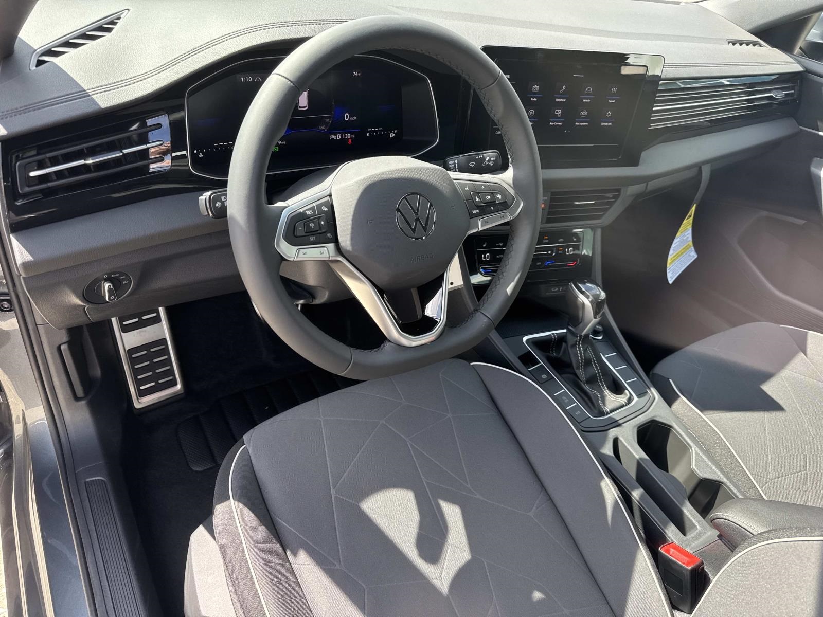 2026 Volkswagen Jetta 1.5T Sport photo 8