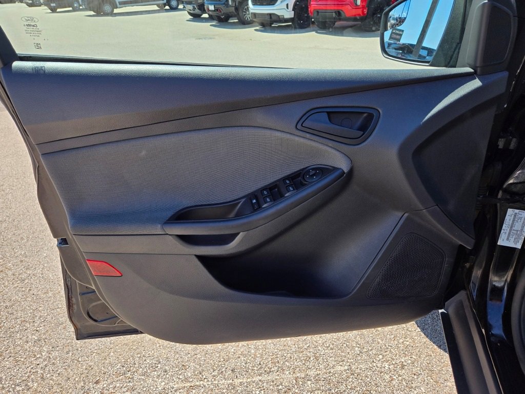 2012 Ford Focus SE photo 18