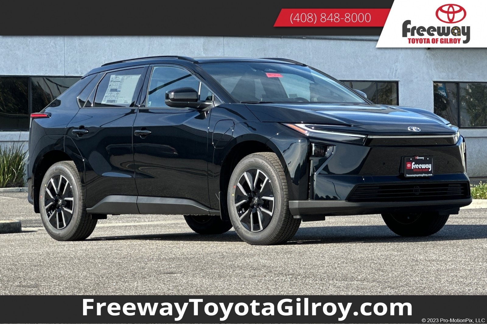 2026 Toyota bZ XLE's photo