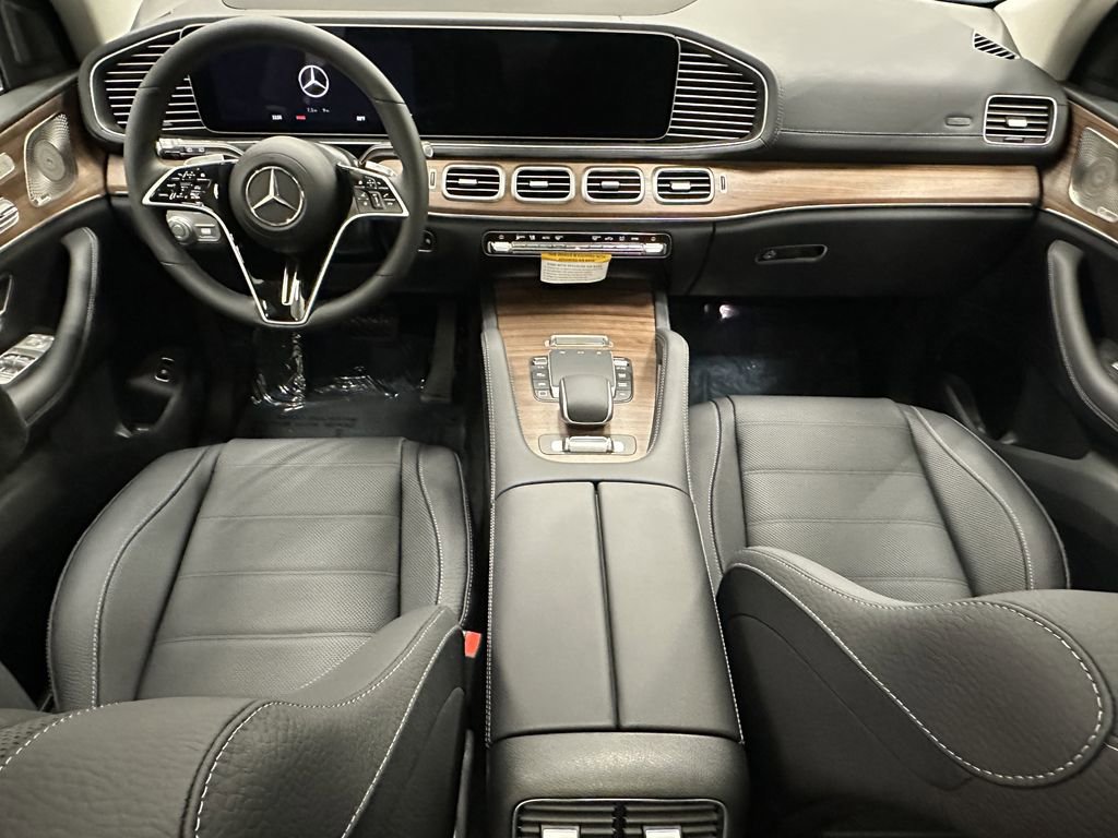 2026 Mercedes Benz GLS 450 4MATIC photo 28