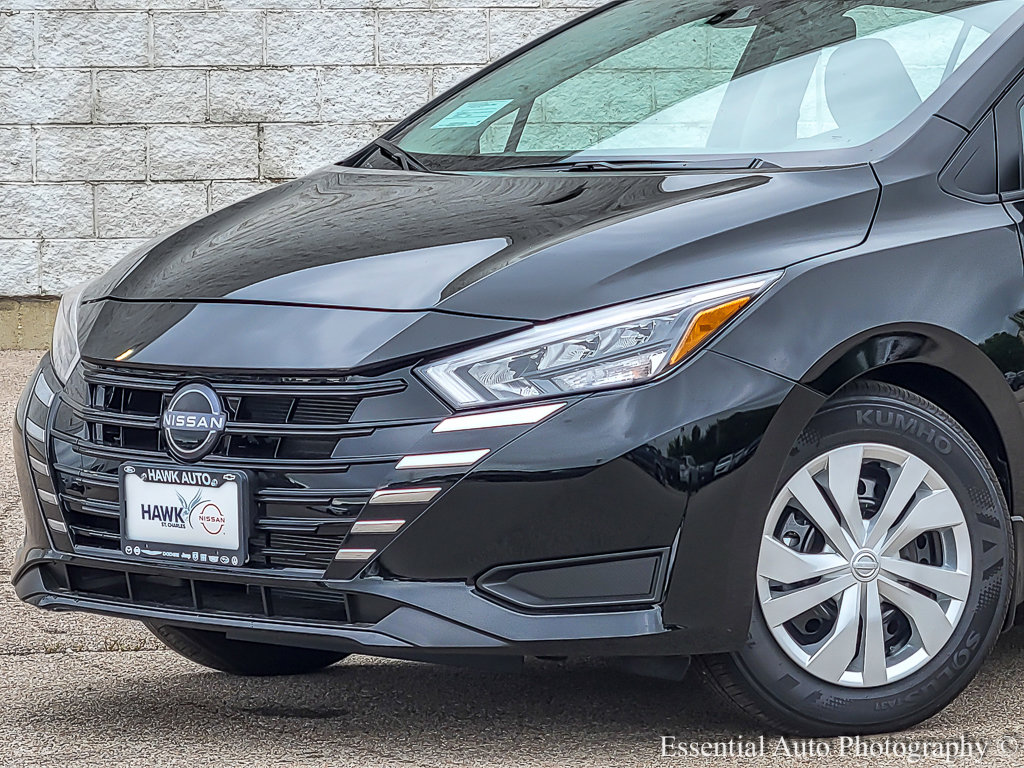 2025 Nissan Versa S photo 2