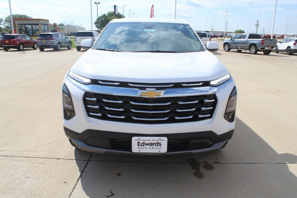 2026 Chevrolet Equinox LT photo 8
