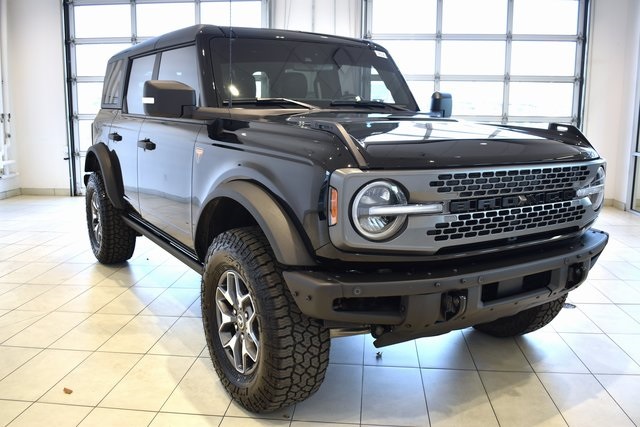 2023 Ford Bronco 4-Door Badlands's photo