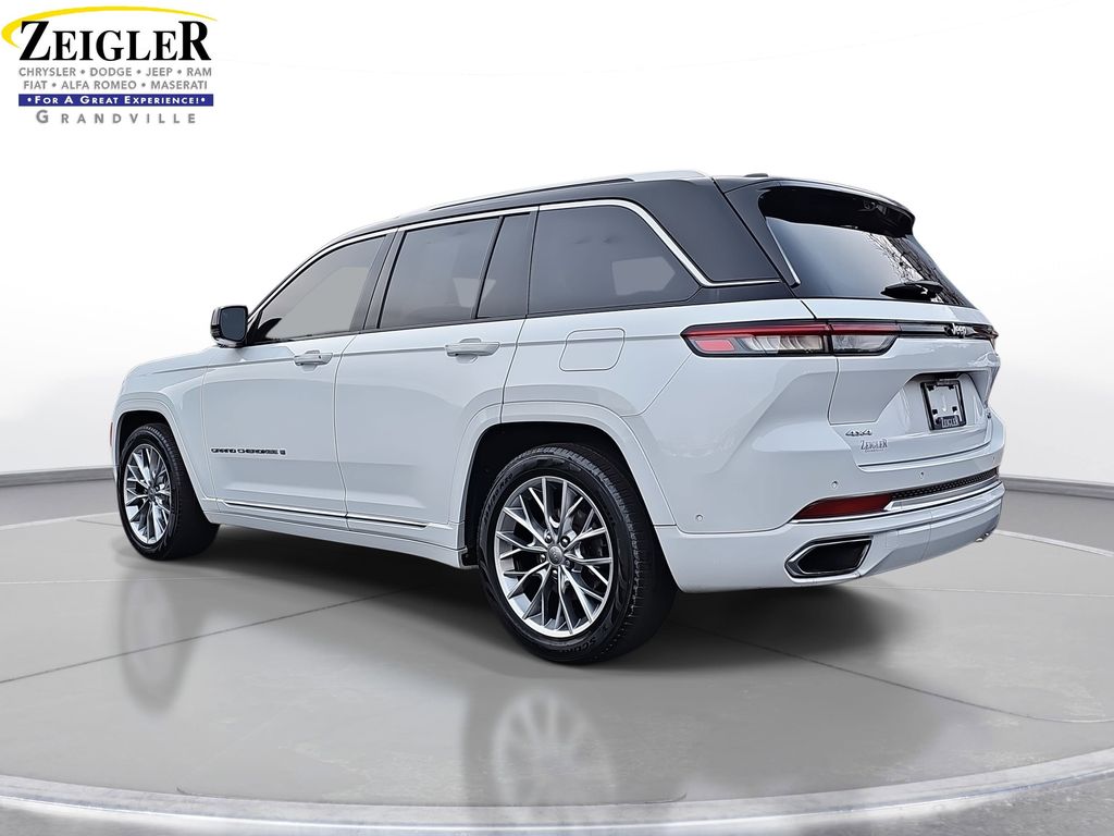 2022 Jeep Grand Cherokee Summit photo 4