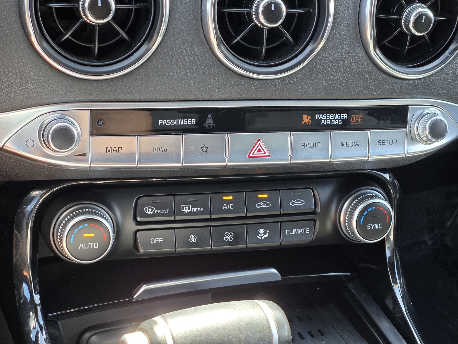 2022 Kia Stinger GT-Line photo 14