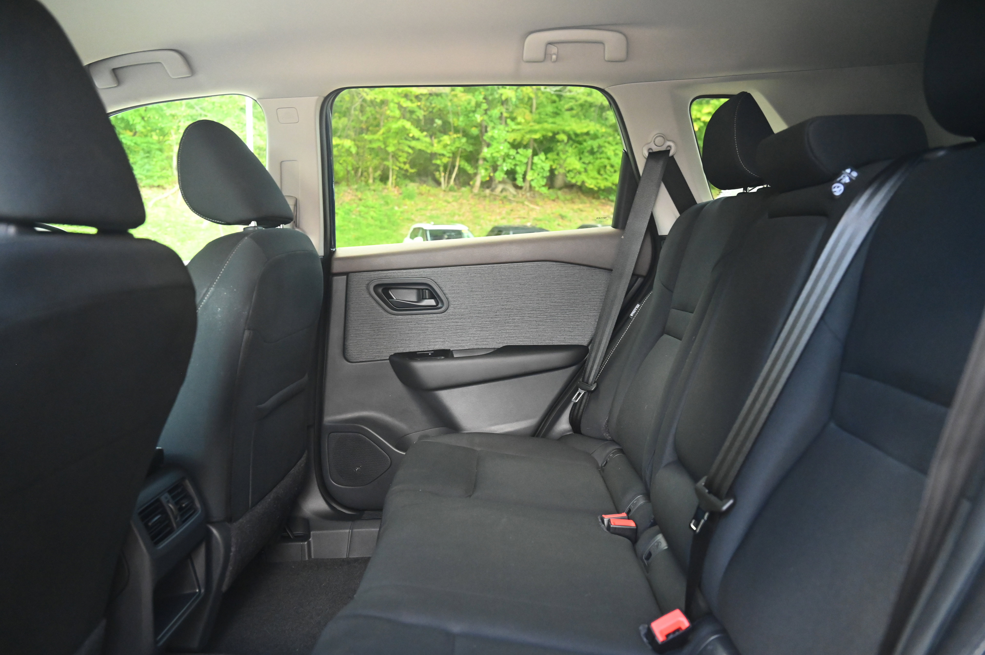 2023 Nissan Rogue S photo 15