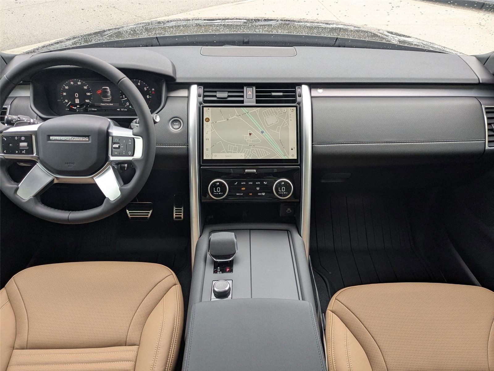 2025 Land Rover Discovery SE photo 26