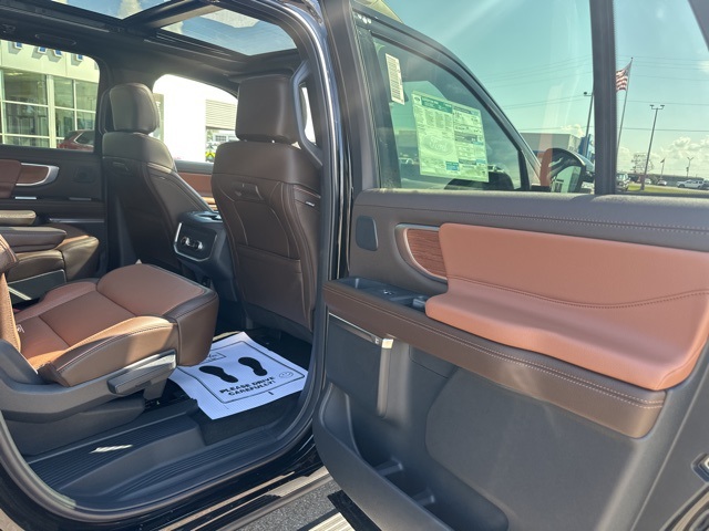 2025 Ford Expedition King Ranch MAX photo 19