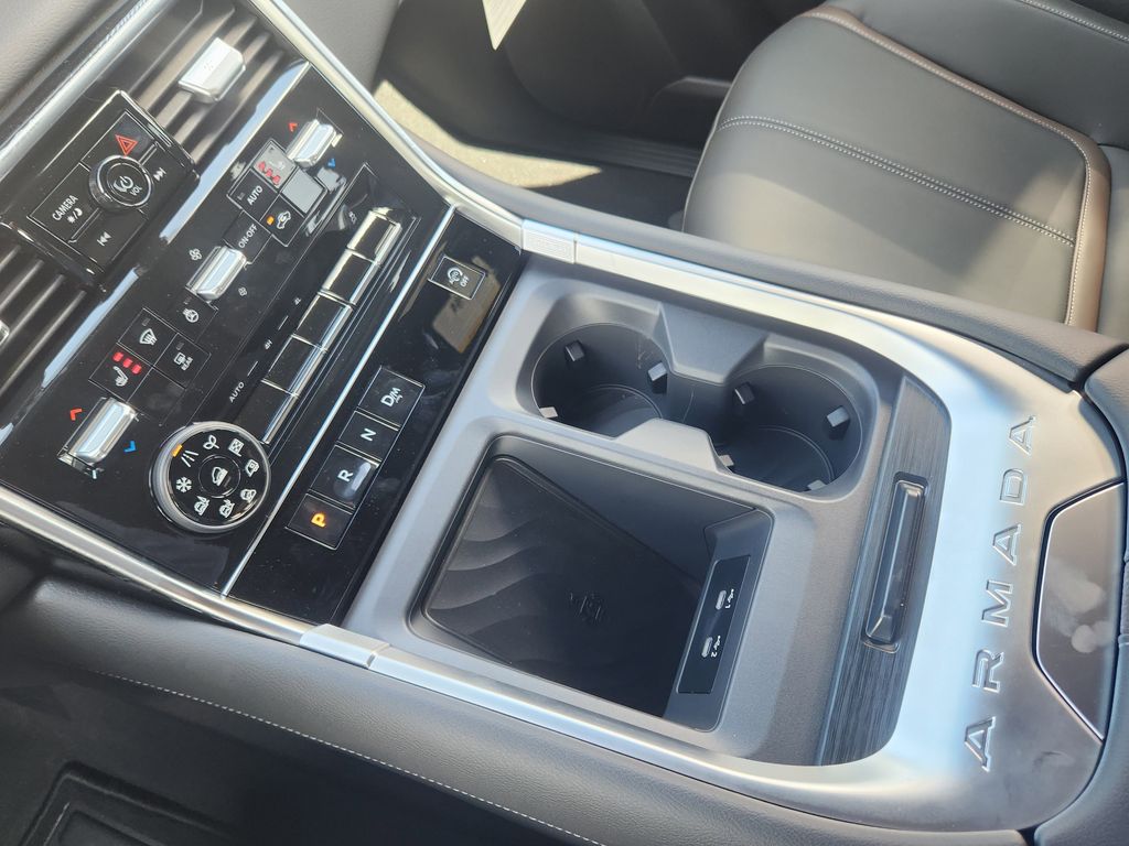 2025 Nissan Armada SL photo 20
