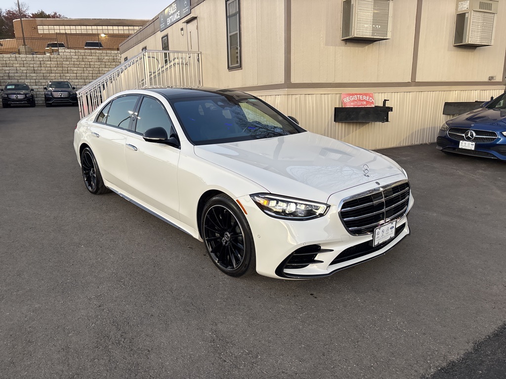 2025 Mercedes-Benz S-Class S 580's photo