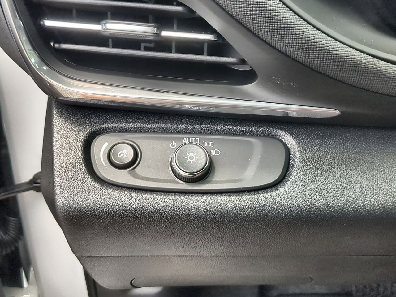 2025 Buick Envista Preferred photo 29