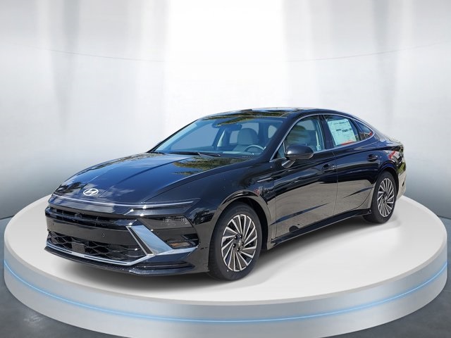 2025 Hyundai Sonata Hybrid Limited photo 2