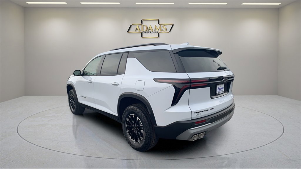 2026 Chevrolet Traverse Z71 photo 4