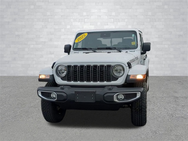 2025 Jeep Gladiator Sport photo 3