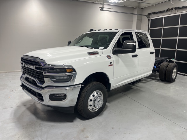 2026 Ram 3500 Tradesman photo 3
