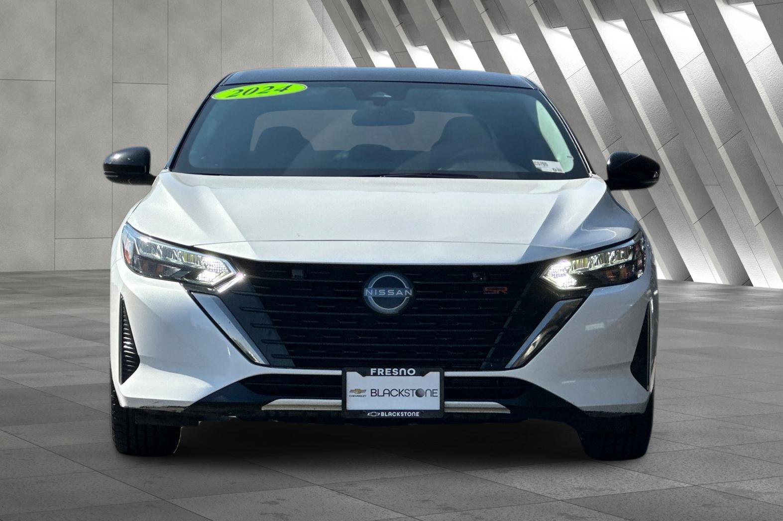 2024 Nissan Sentra SR photo 8