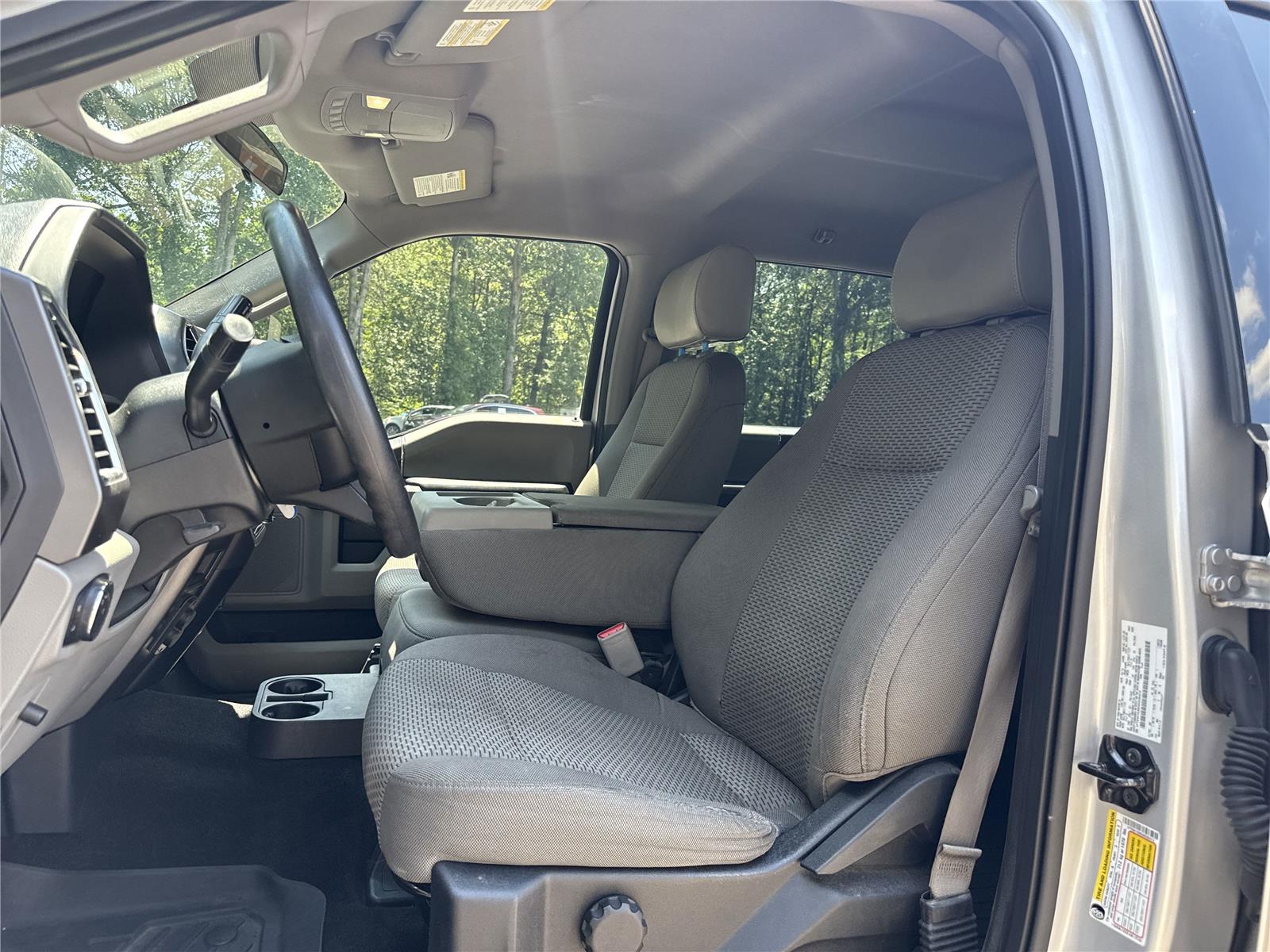 2016 Ford F-150 XLT photo 7