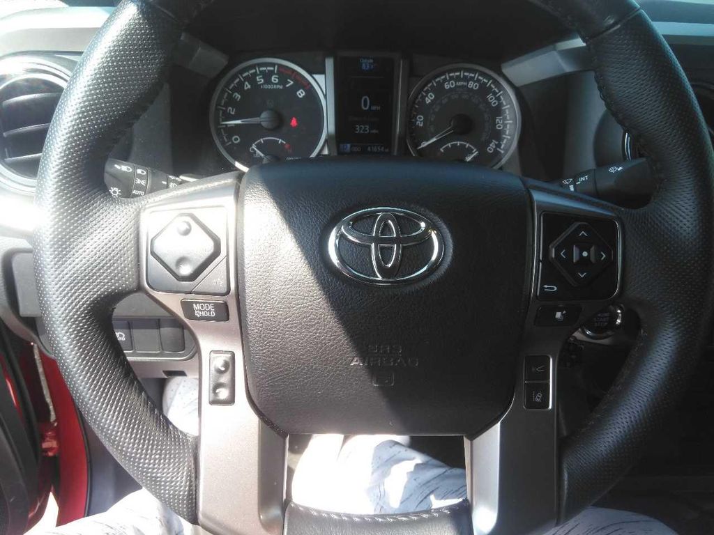 2023 Toyota Tacoma SR5 photo 3