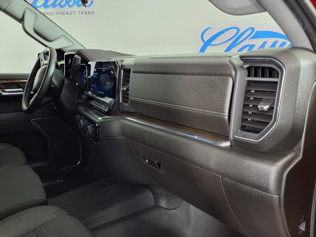 2023 Chevrolet Silverado 1500 LT photo 6