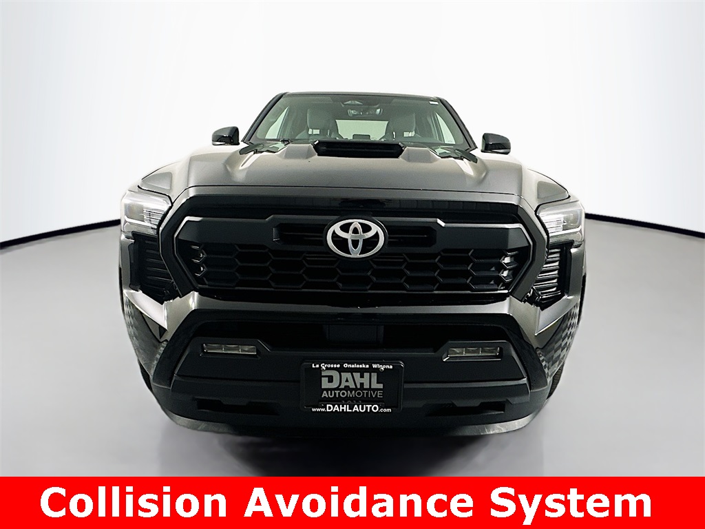 2024 Toyota Tacoma TRD Sport 4x4 photo 3