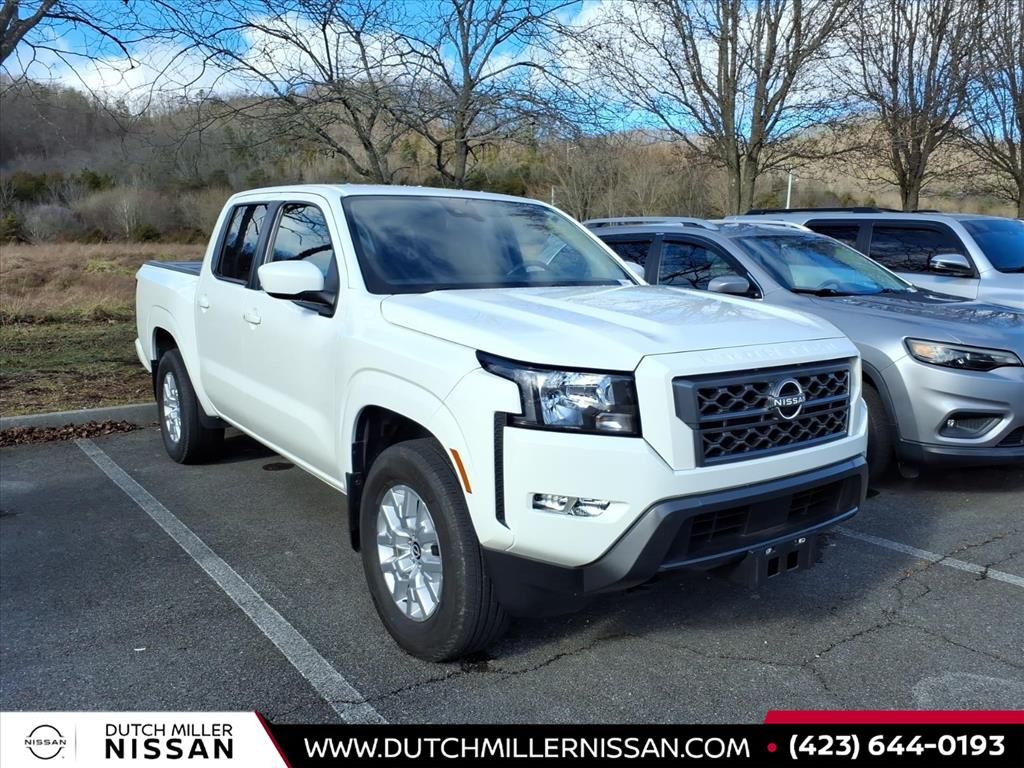 2022 Nissan Frontier SV's photo