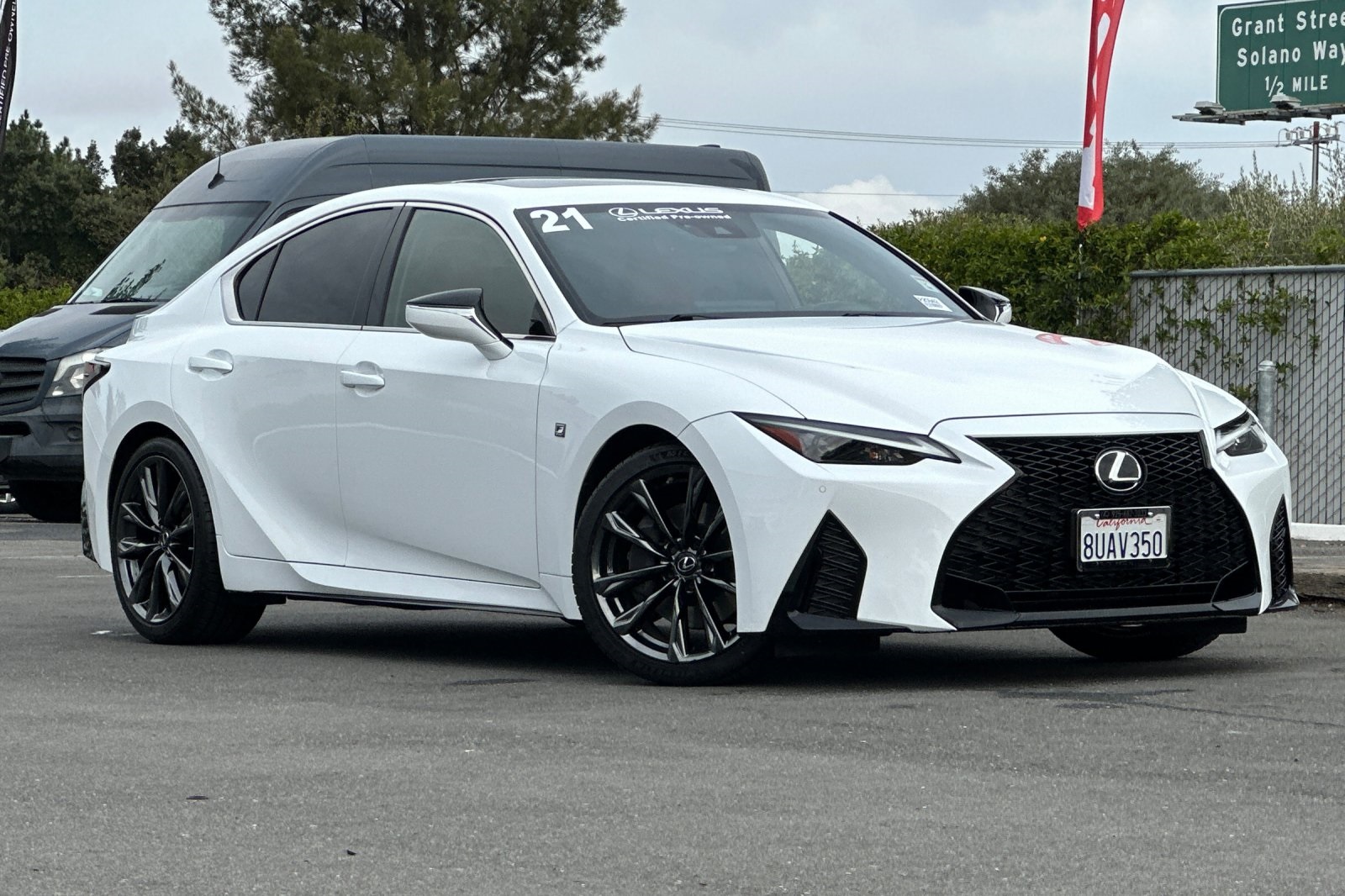 2021 Lexus IS 350 F SPORT photo 2