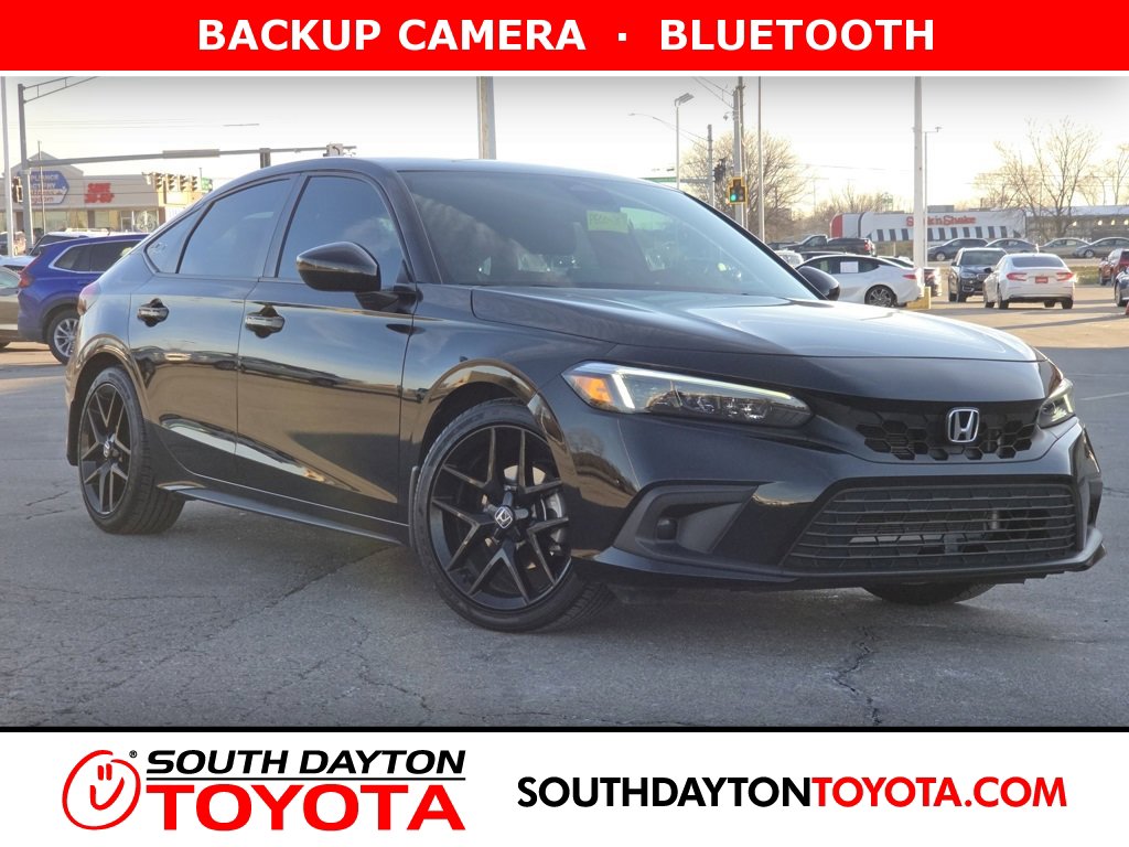 2023 Honda Civic Hatchback Sport's photo